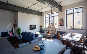 Luxury Manhattan Loft-Style Apartment Near Edinburgh City Centre